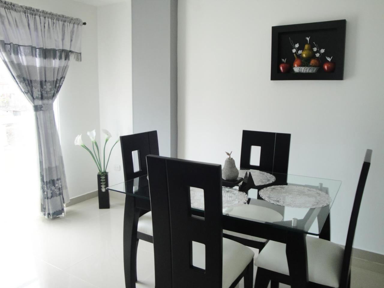 Santa Isabel Centro 401 Apartment Санта Роса де Кабал Екстериор снимка