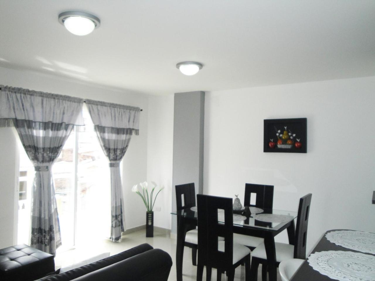 Santa Isabel Centro 401 Apartment Санта Роса де Кабал Екстериор снимка